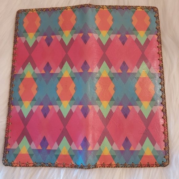 Mlavi Vegan Leather Wallet: Aztec Water Color Design: size 7.5"x3.5" - Picture 6 of 7